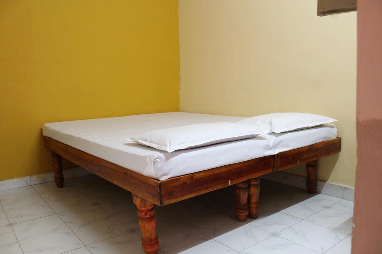 Riverside Homestay Hampi Eksteriør bilde